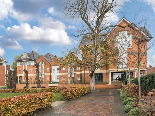 Flat for sale in Charlotteville, Westborough