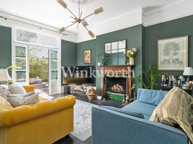 Flat for sale in Isle Of Man