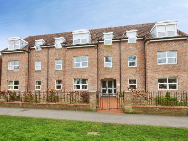 Flat for sale in Haxby, York