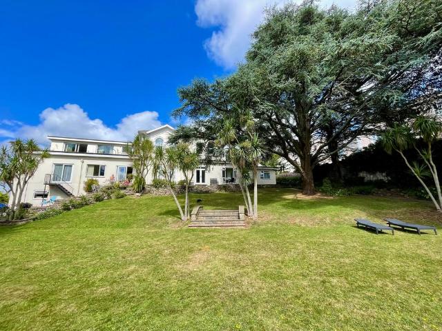 Flat for sale in Babbacombe
