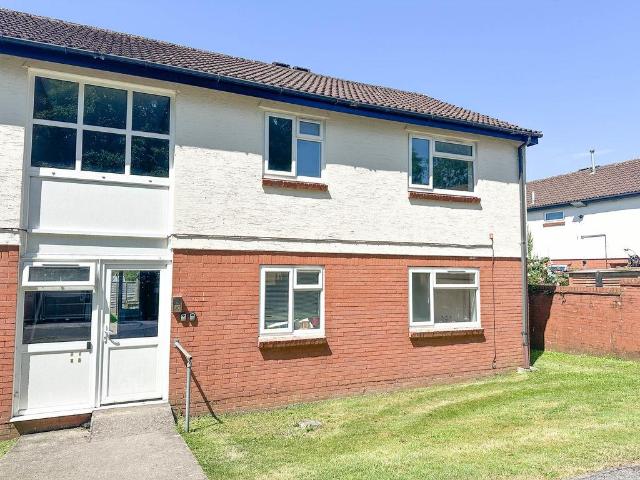 Flat for sale in Bowlish, Shepton Mallet