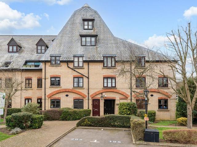 Flat for sale in Colliers End, Hertfordshire