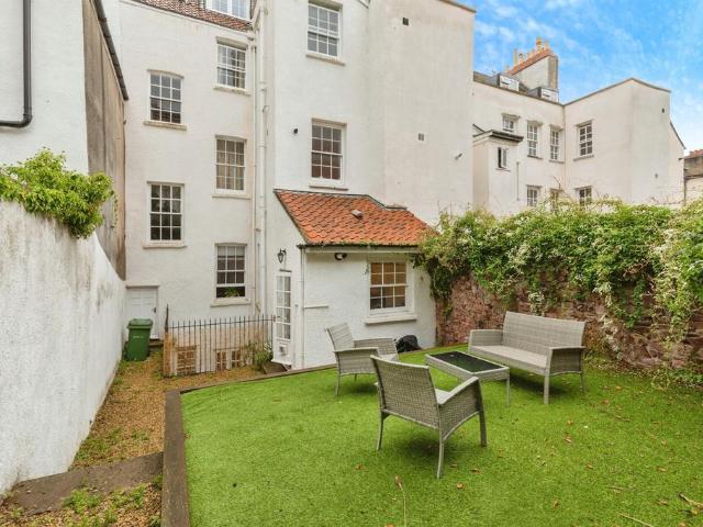 Flat for sale in Hotwells, Feckenham