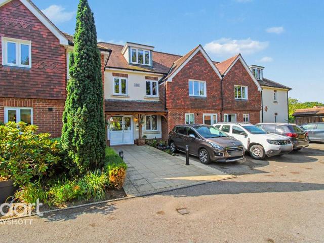 Flat for sale in Kingswood Firs, Bolton Low Houses