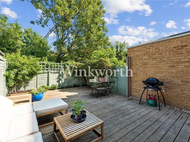 Flat for sale in South Tottenham, Greater London