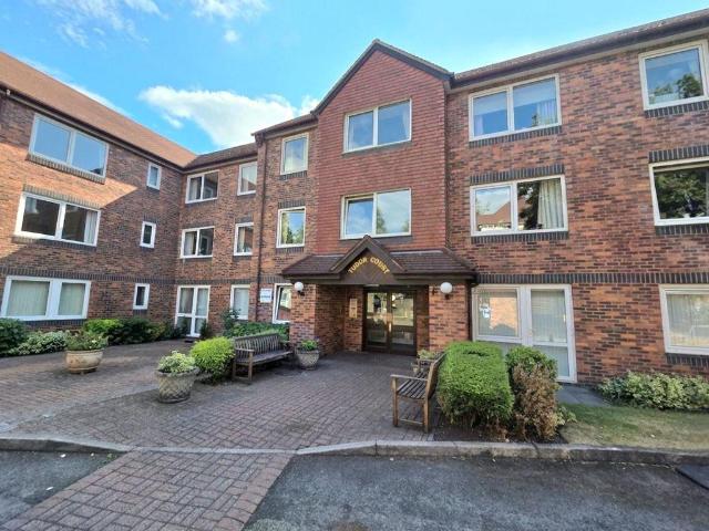Flat for sale in Sutton Coldfield, West Midlands