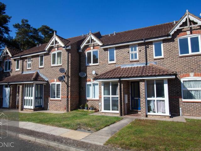 Flat for sale in Crostwick, Norfolk