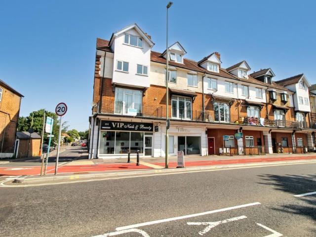 Flat for sale in Farnborough, Hampshire
