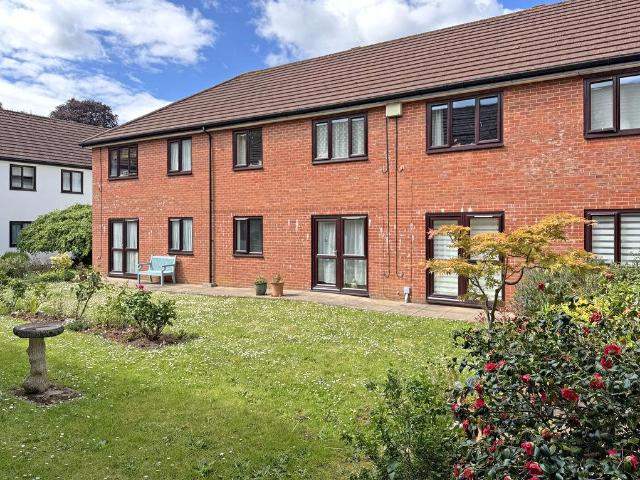Flat for sale in Budlake, Devon