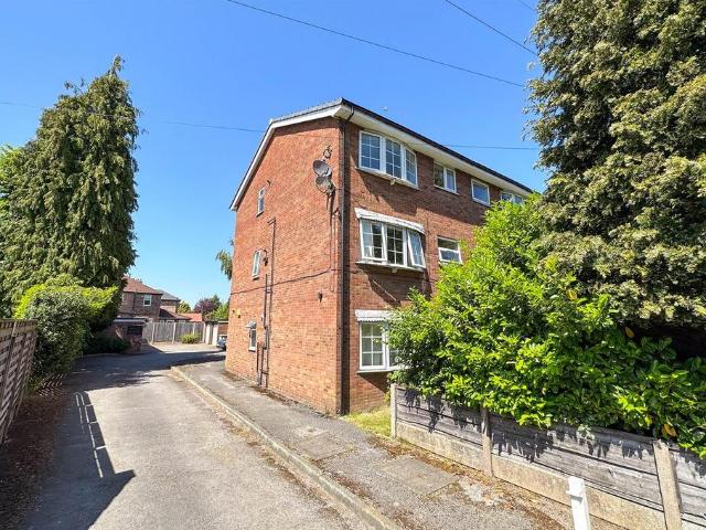 Flat for sale in Trafford Park, Greater Manchester