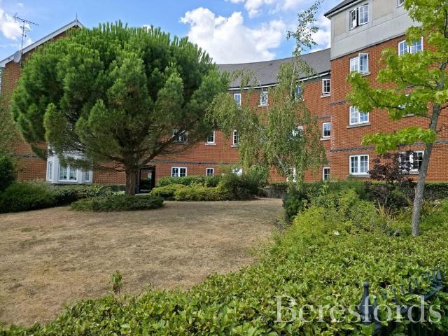 Flat for sale in Mile End, Fordham Heath