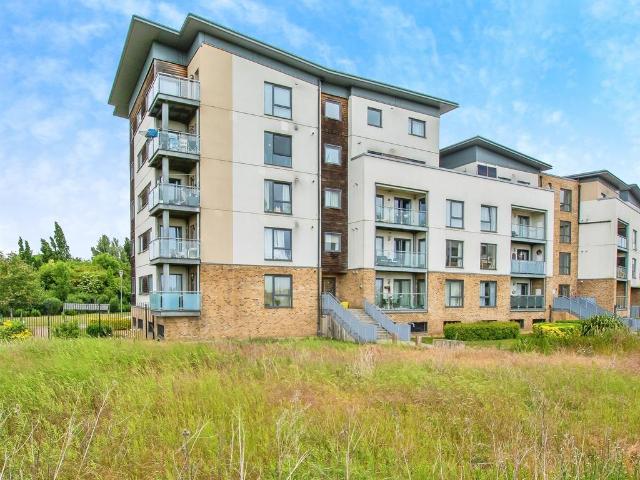 Flat for sale in Eastgate, Peterborough