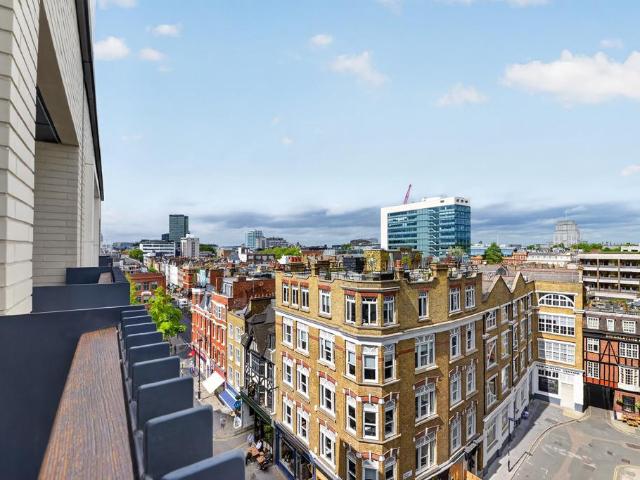 Flat for sale in East Marylebone, Mayfair