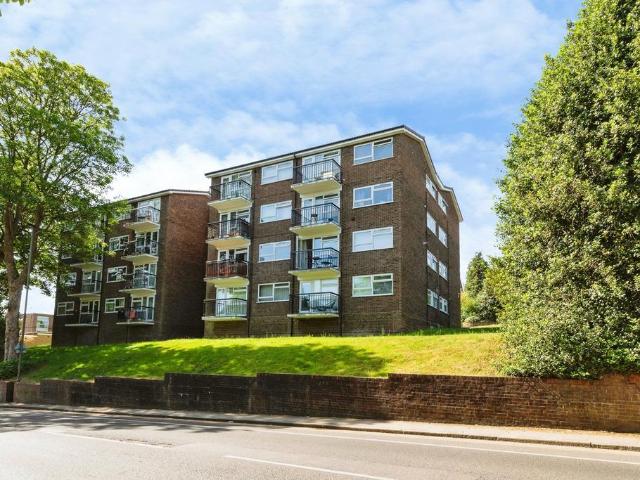 Flat for sale in Shortlands, Greater London