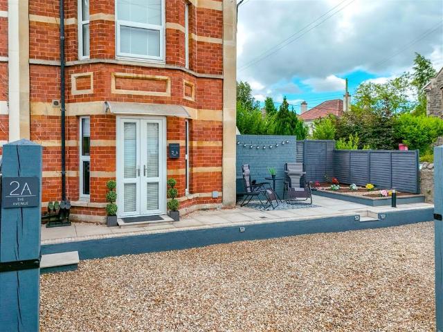 Flat for sale in Yatton, North Somerset