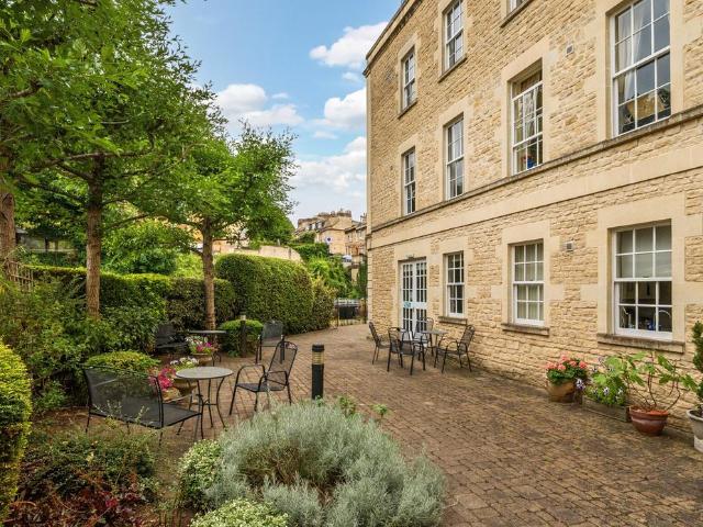 Flat for sale in Bathwick, Dulcote