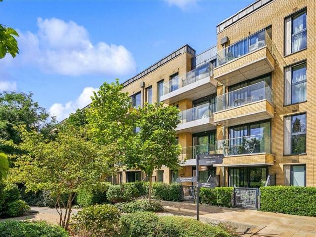 Flat for sale in Fulham Riverside, Isle Of Man