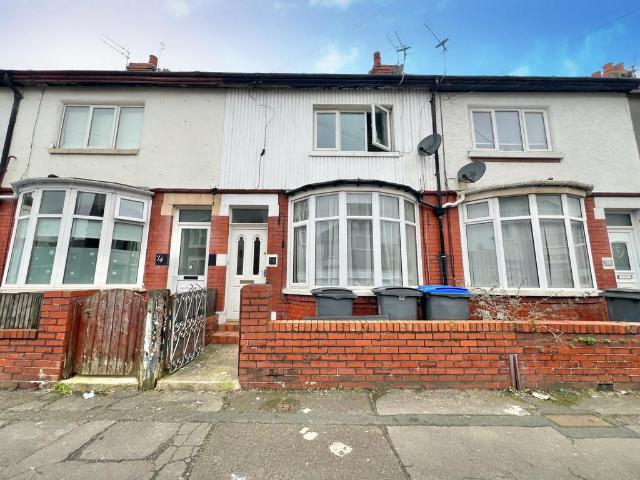 Flat for sale in Queenstown, Blackpool