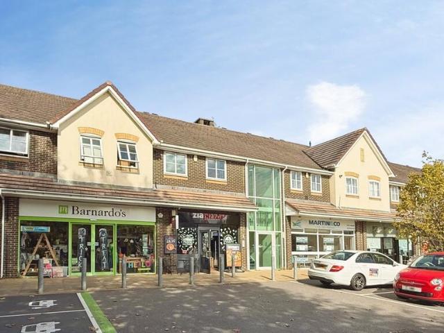 Flat for sale in Leigh Park, Westbury