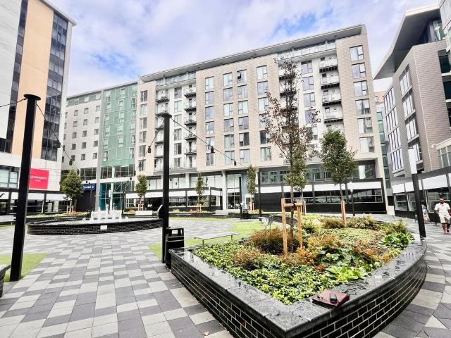 Flat for sale in Milton Keynes