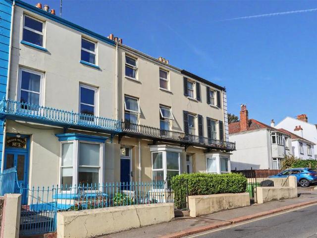 Flat for sale in St Helier, Greater London