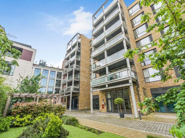 Flat for sale in The Borough, Greater London
