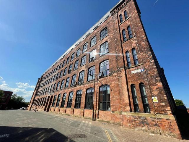 Flat for sale in Reddish, Greater Manchester