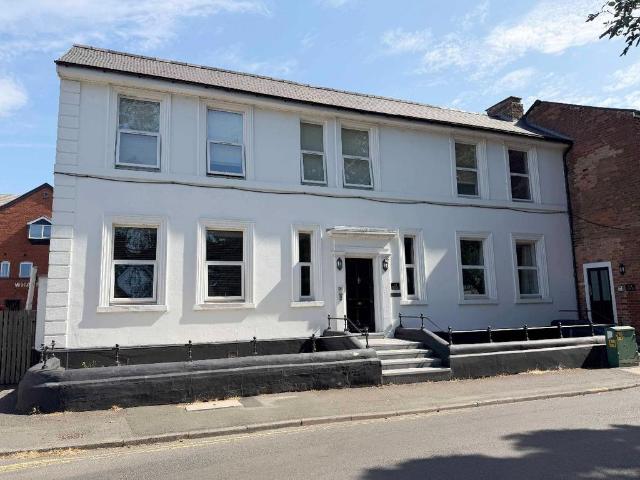 Flat for sale in Emscote, Green Close