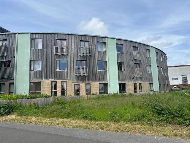 Flat for sale in Chippenham, Wiltshire