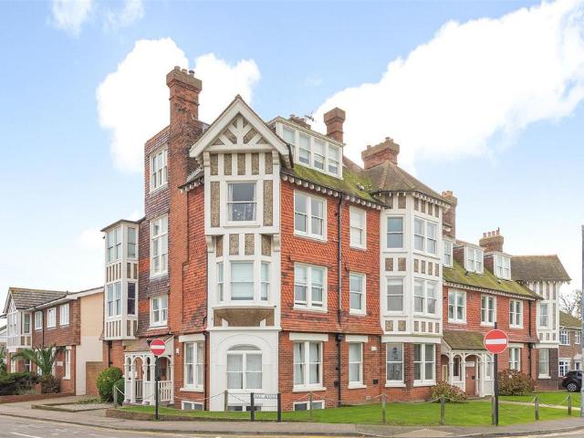 Flat for sale in Kingsdown Park, The Bridge