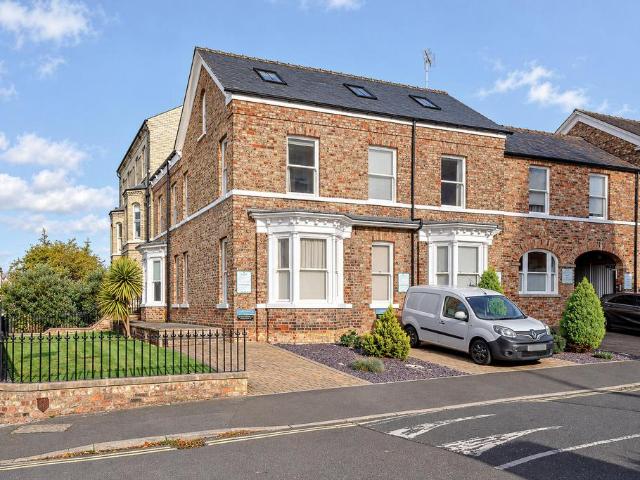 Flat for sale in Fishergate, York
