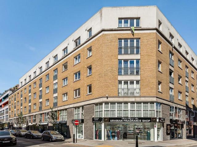 Flat for sale in St. George in the East, Whitechapel