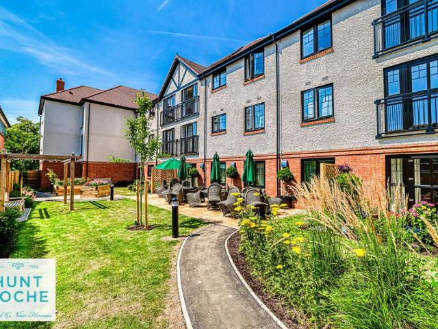 Flat for sale in Milton, Alton Barnes