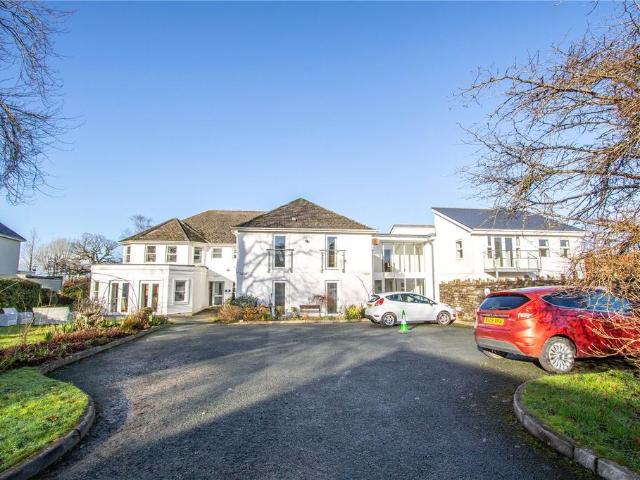 Flat for sale in Weir Quay, Devon