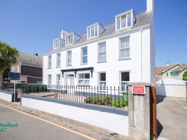 Flat for sale
