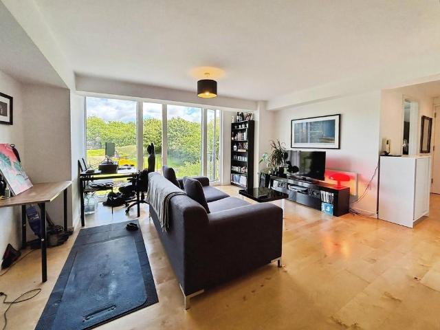 Flat for sale in Richmond Hill, Isle Of Man