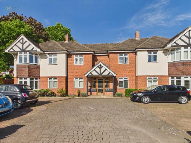Flat for sale in Maney, Sutton Coldfield