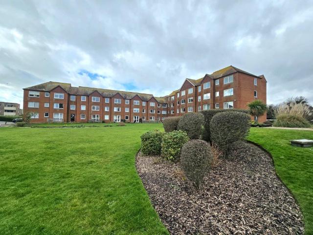 Flat for sale in Old Town, Heathlands