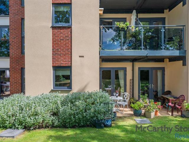 Flat for sale in Tettenhall, West Midlands