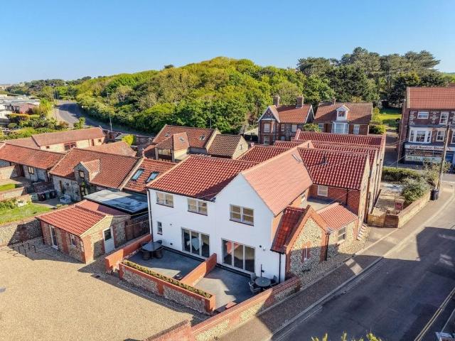 Flat for sale in Comers, Norfolk
