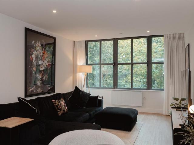 Flat for sale in South Park, Red Hill