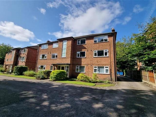Flat for sale in Trafford Park, Greater Manchester