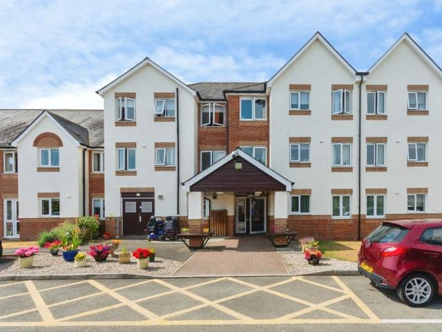 Flat for sale in Knowles Hill, Bridford
