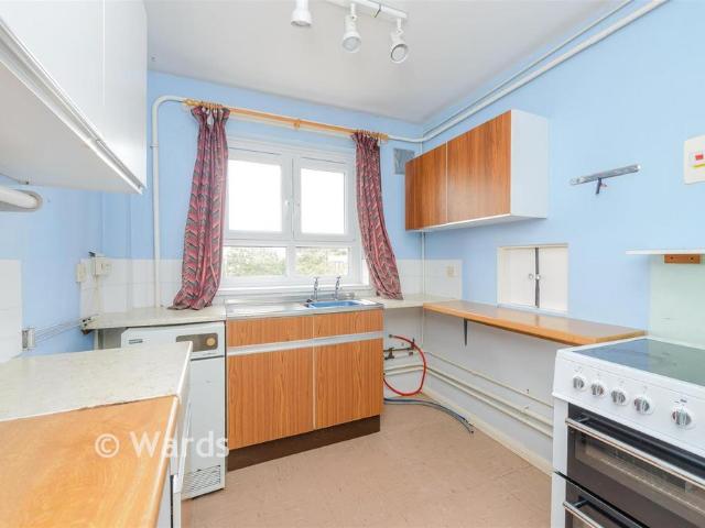 Flat for sale in Hamerton, Kent
