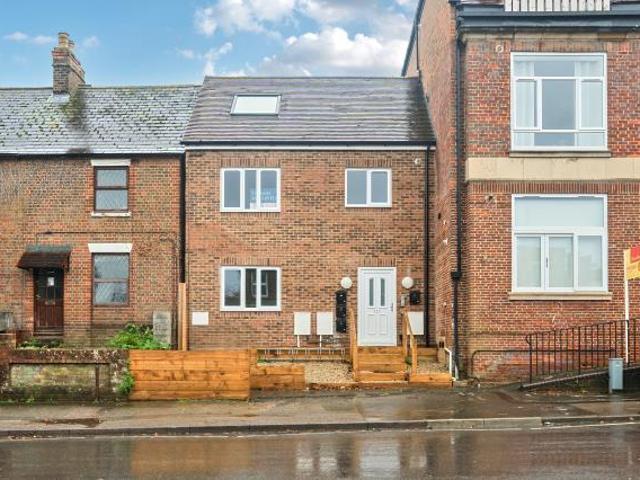 Flat for sale in Berrick Salome, Oxfordshire