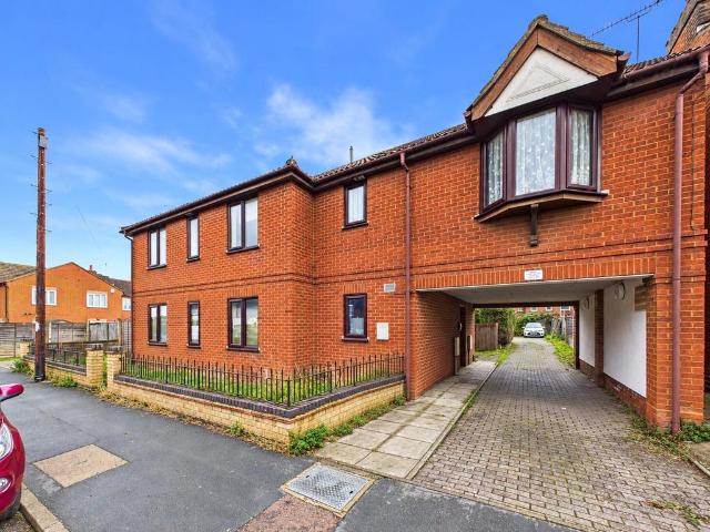 Flat for sale in The Dales, Ipswich