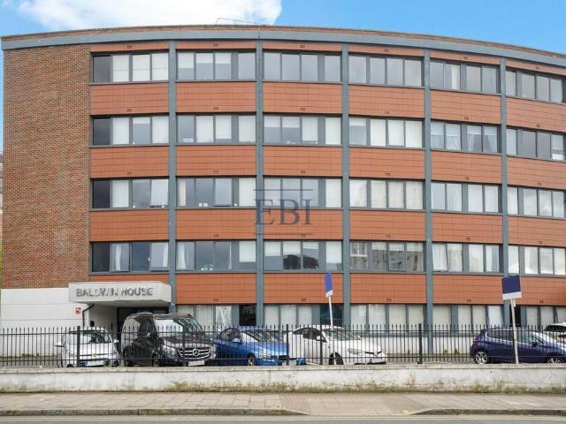 Flat for sale in Kenton, Greater London