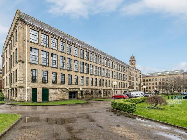 Flat for sale in Baildon