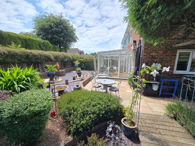 Flat for sale in Glenleigh Park, Heathlands