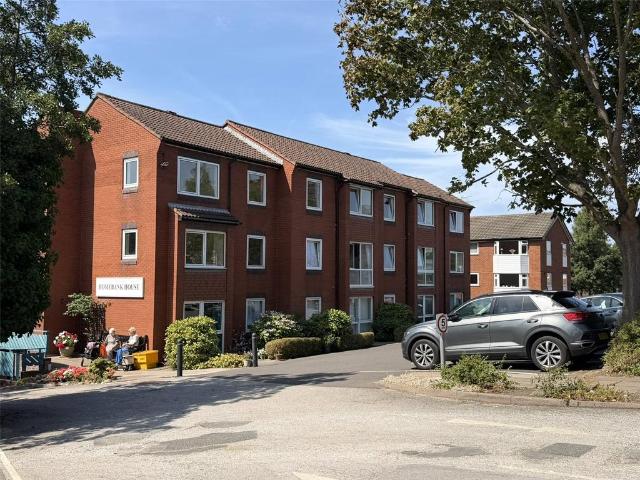 Flat for sale in Claughton, Oxton